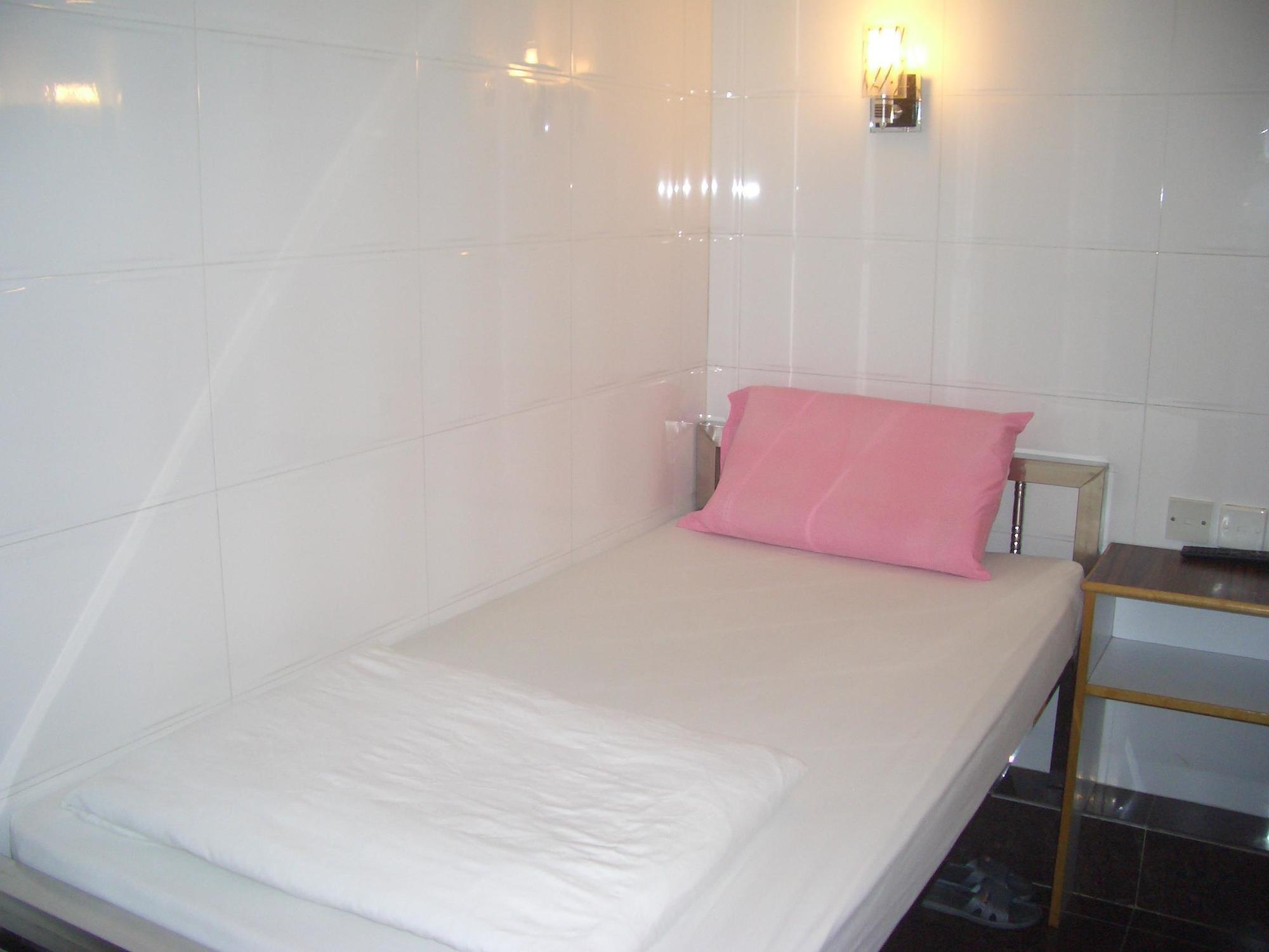 Maple Leaf Guest House Hong Kong Exterior photo